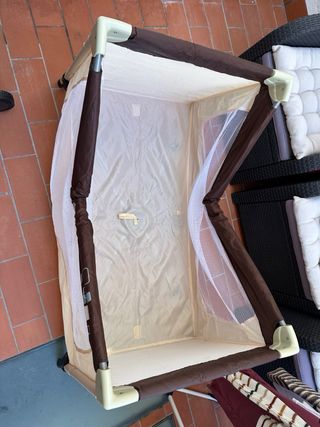 Cuna de viaje plegable