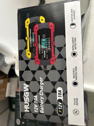 Cargador Baterías Coche/Moto 12V 10A
