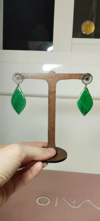 Pendientes hoja pintados a mano