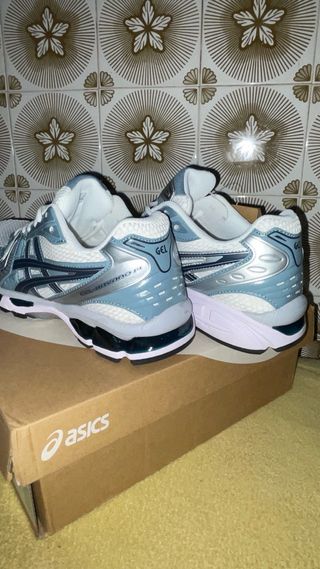 Asics Gel-Kayano 14 Tamanho 42 novas
