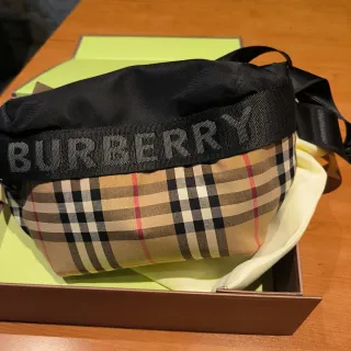 Riñonera Burbe Hombre Beige/Negro