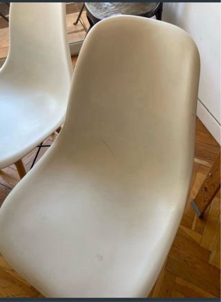 Mesa de cristal con 4 sillas