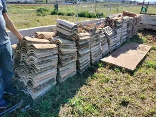 Tejas antiguas de barro