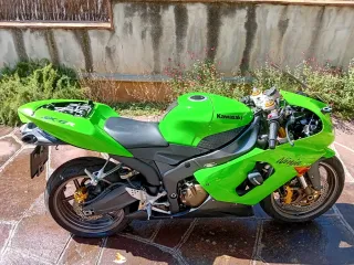 Kawasaki Ninja ZX6R 636 Verde