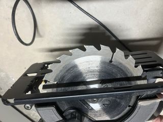 Sierra Circular Enventor 1400W se a usado 2 veces