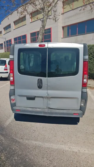 Opel Vivaro 2012