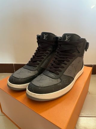 Sneakers Louis Vuitton Run Away alte in Monogram