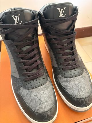 Sneakers Louis Vuitton Run Away alte in Monogram