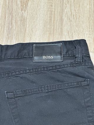 Pantalón vaquero negro Hugo Boss