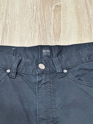 Pantalón vaquero negro Hugo Boss
