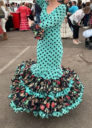 Vestido Flamenco Lunares y Flores