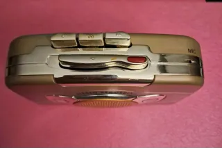 Walman Grabadora Estéreo Beige/Plata