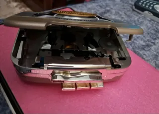 Walman Grabadora Estéreo Beige/Plata