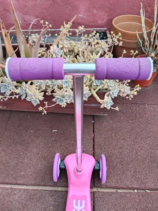 Patinete infantil de 3 ruedas