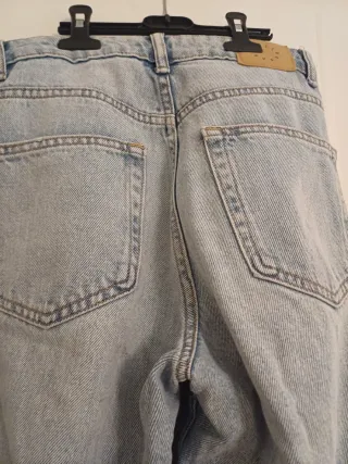 Pantalón vaquero ancho Pull&Bear