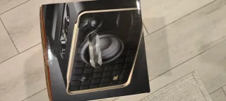 Altavoz JBL RETRO Inalámbrico Negro/Dorado