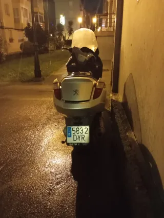 Peugeot Satelis 125cc Maxi Scooter