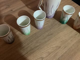 Jarra y 6 vasos porcelana años 70