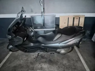 Suzuki Burgman 400 cc     con Seguro