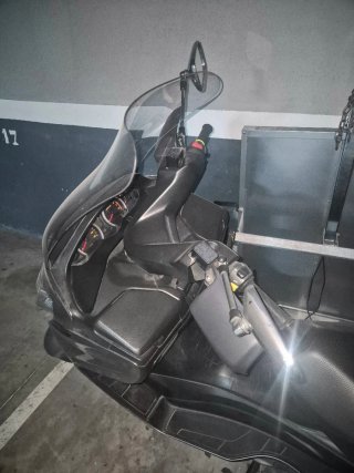 Suzuki Burgman 400 cc     con Seguro