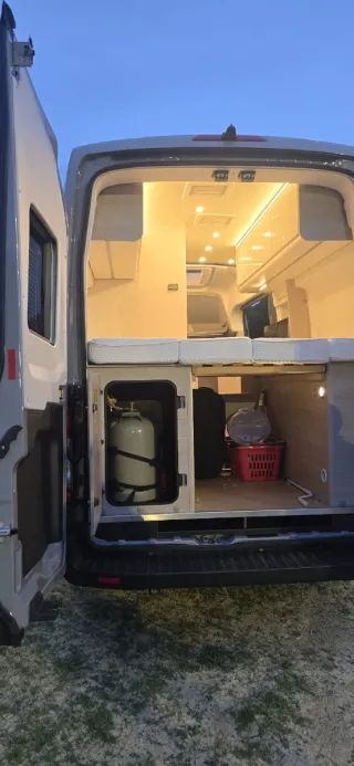 CAMPER BÜRSTNER LINEO C590