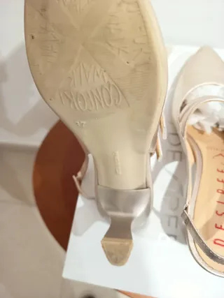 Zapatos tacón piel champagne