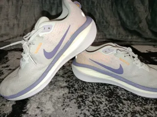 Nike Bambas Morado y Blanco