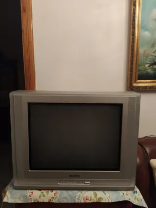 Televisor Samsung Gris Antiguo