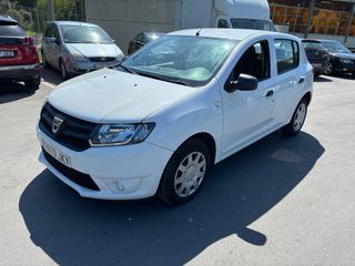 Dacia Sandero 2015