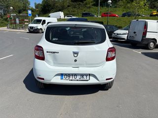 Dacia Sandero 2015