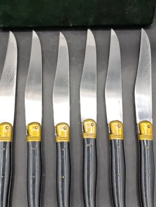 Juego cuchillos de mesa Laguiole