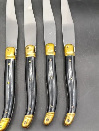 Juego cuchillos de mesa Laguiole