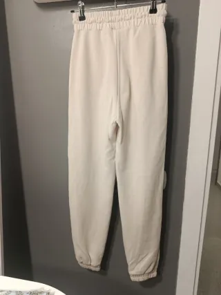 Pantalón chándal Stradivarius blanco