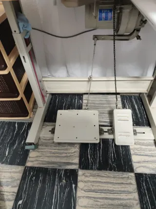 Máquina de coser industrial Overlock