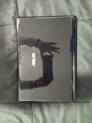 Mini Portátil Asus Eee PC Negro