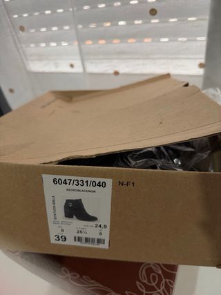 Botines Bershka Talla 39 Negros