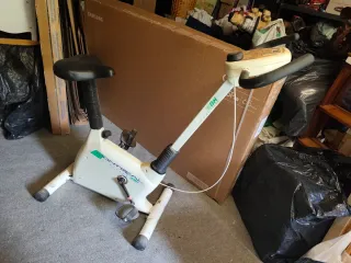 Bicicleta Estática BH Montreal