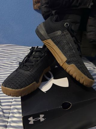 Under Armour Tribase Reign 6