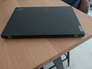 Lenovo ThinkPad P16S 2 Generación