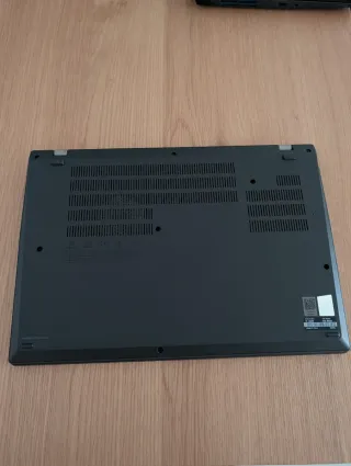 Lenovo ThinkPad P16S 2 Generación