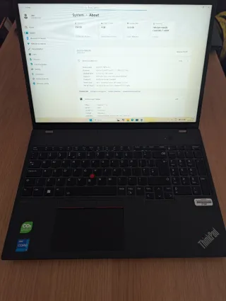 Lenovo ThinkPad P16S 2 Generación