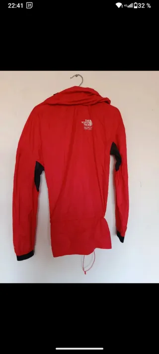 Cortavientos The North Face con capucha