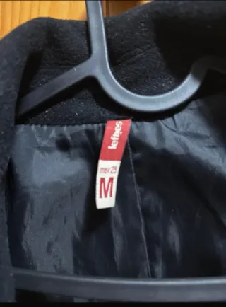 Abrigo negro elegante