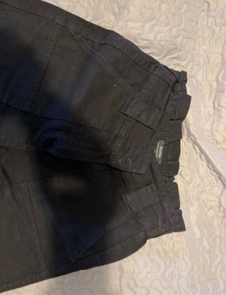 Pantalones cargo negros