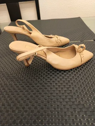 Sandalias Lodi Tacón Beige Talla 36