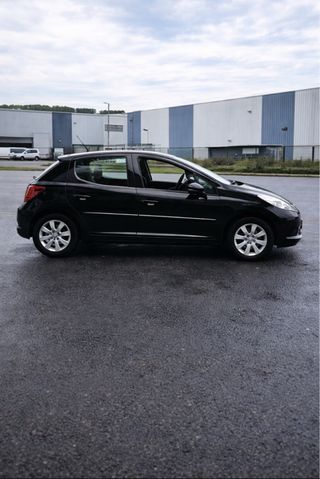 Peugeot 207 2009