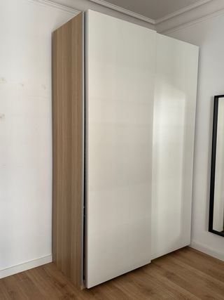 Armario modular Ikea madera casi nuevo
