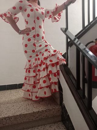 Trajes flamencas lunares