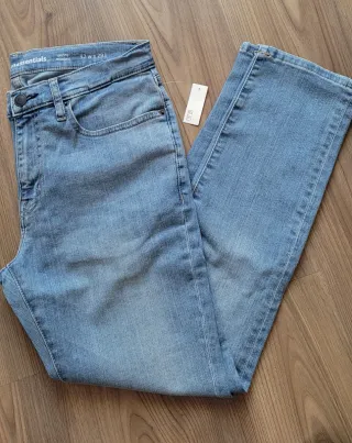 Amazon Essentials Jeans Hombre Talla 32W/29L