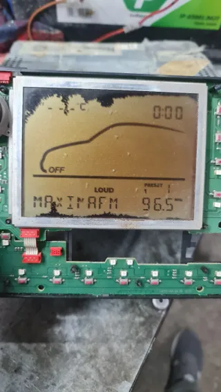 Pantalla Seat Ibiza 6K2